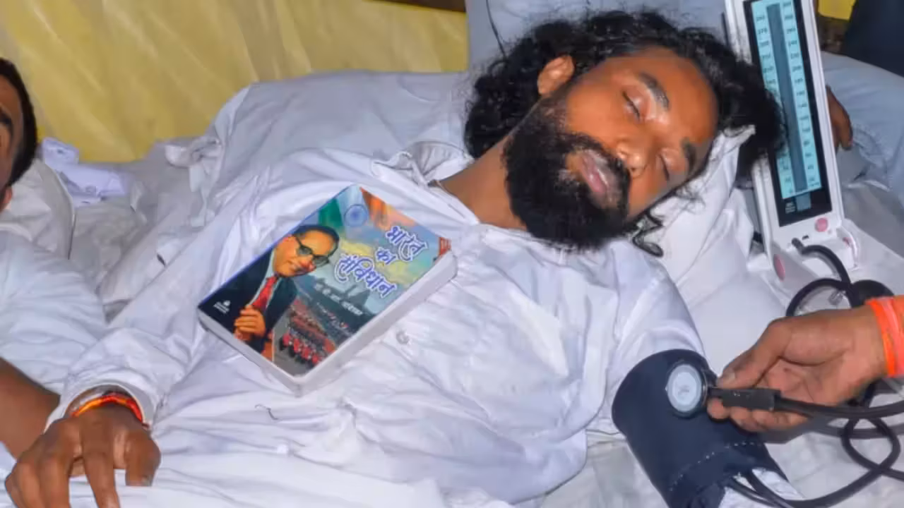 Jharkhand recruitment-exam protest turns violent; Devendra Mahto hospitalised after nine-day fast